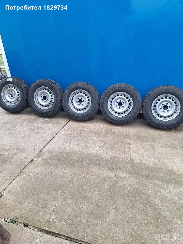 Бусови гуми 225/75/16С от Мерцедес Спринтер ; цена 1500€ за 5бр., снимка 1