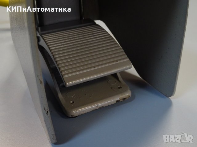 крачен изключвател Bernstein F1-01-UN foot switch with protecctive hood, снимка 5 - Резервни части за машини - 42131580