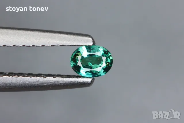 Невераятен бразилски Александрит с топ цвят - 0.145кт.! Сертификат! Нов!, снимка 2 - Бижутерийни комплекти - 49963213
