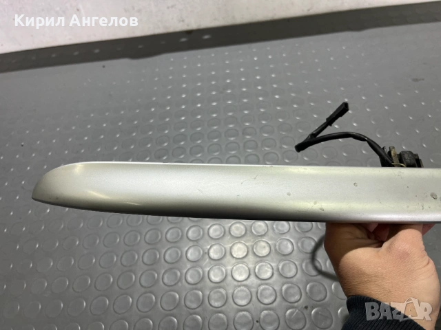 Лайсната на багажника за BMW E46 Седан (фейс), снимка 2 - Части - 53287268