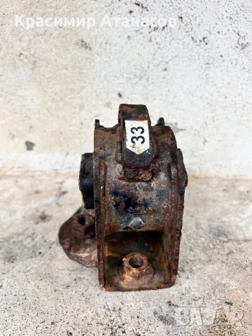 Тампон преден под радиатор за Тойота Корола версо. 2.2 D-CAT. 177кс., снимка 2 - Части - 49031617