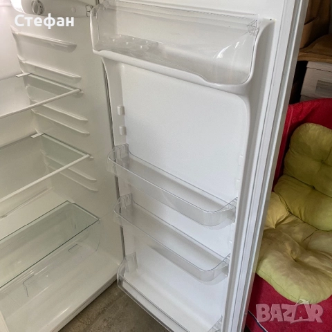 Хладилник с фризер ZANUSSI, снимка 4 - Хладилници - 52447380