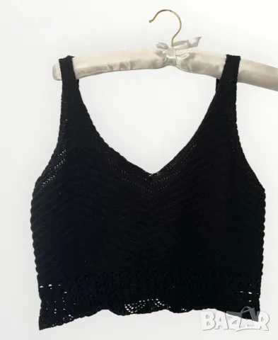 Knitted crop top, снимка 2 - Корсети, бюстиета, топове - 56223547