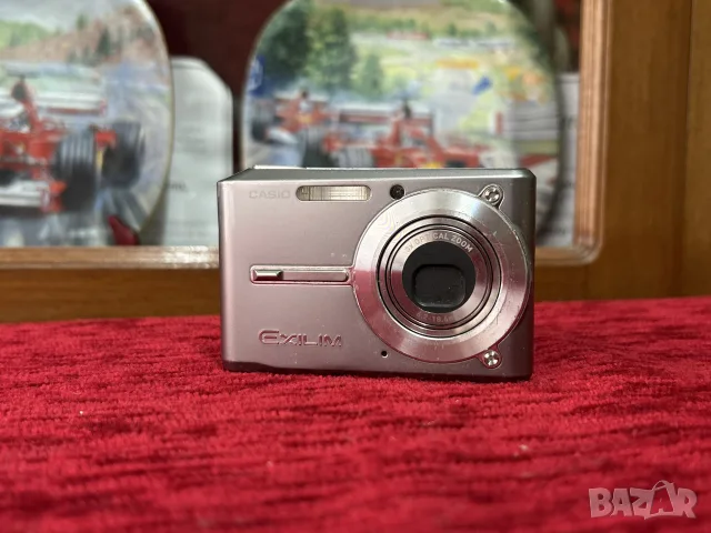 Casio EXILIM EX-S500 5MP Ultra Slim Digital Camera, 3x Optical Zoom