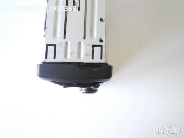 Aвтомобилнa стереоуредбa Clarion, снимка 8 - Аксесоари и консумативи - 52052901