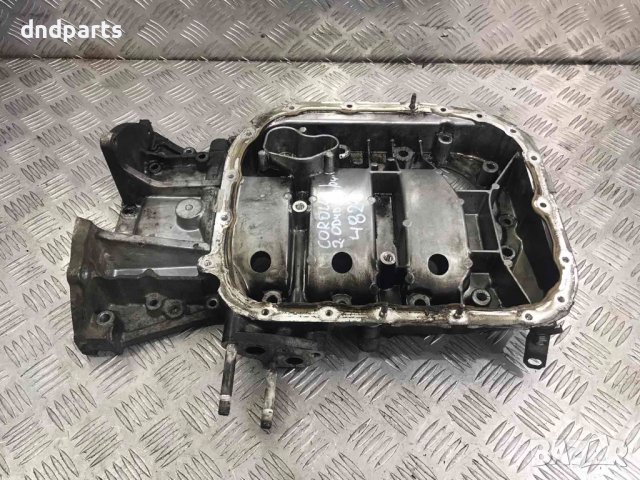 Картер горна част Toyota Corolla 2.0D4-D,116кс.,2004г.