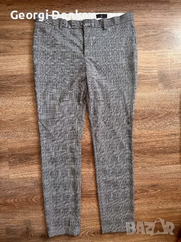 Елегантен мъжки панталон H&M, каре – Размер M (Slim Fit), снимка 2 - Панталони - 56059469