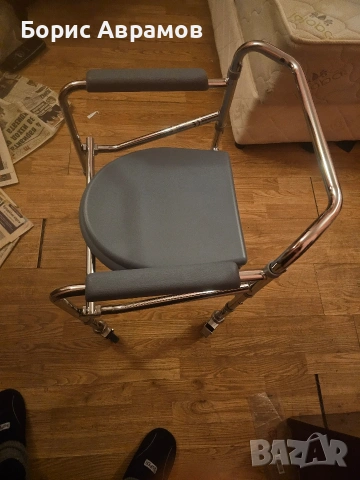 продавам чисто нов инвалиден стол за баня и тоалетна , снимка 3 - Инвалидни колички - 53166458