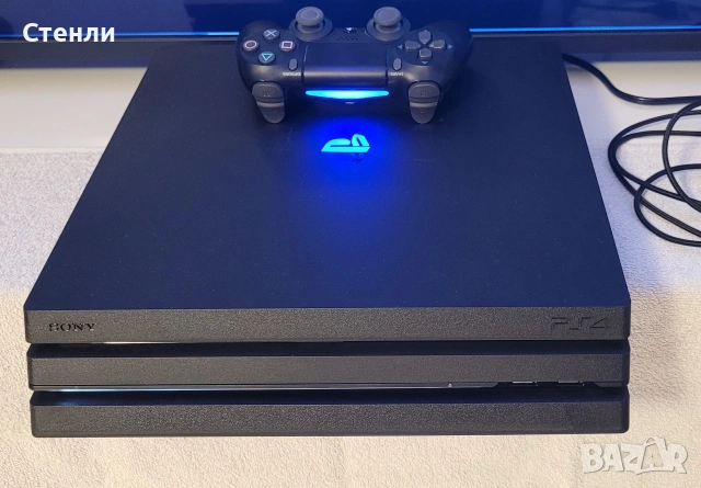 PS4 Pro (модел CUH-7216B)