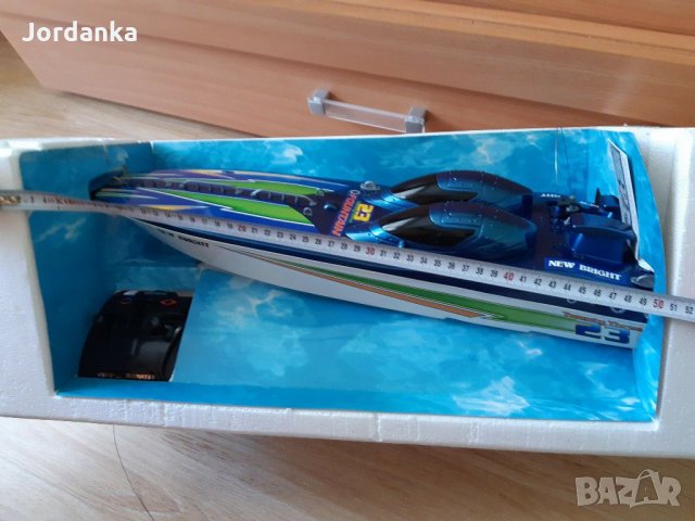 Яхта с радио контрол, снимка 5 - Коли, камиони, мотори, писти - 16693288