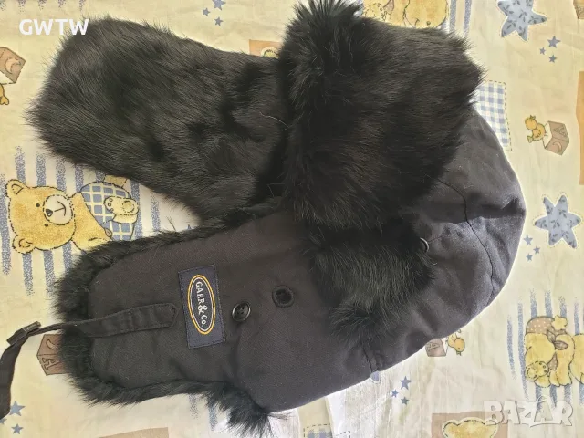 Шапка тип ушанка с естествен косъм заек
