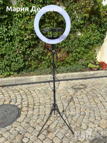 Светлинен пръстен със статив, стойка за селфи фотография , снимка 2 - Чанти, стативи, аксесоари - 51966625