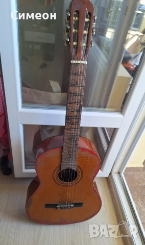 Стара акустична-класическа китара, снимка 1
