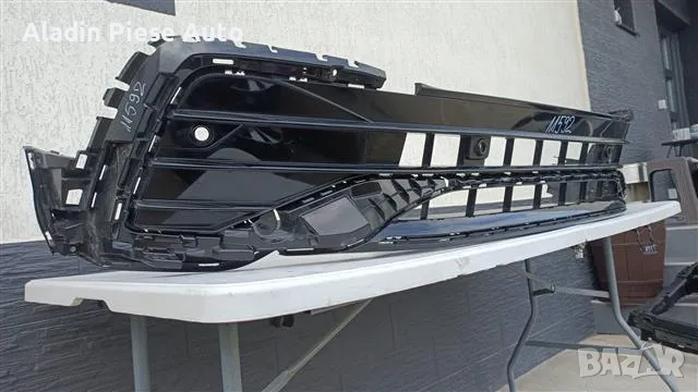 Долна решетка на предната броня VW Tiguan Facelift R-Line година 2020 2021 2022 2023 код 5NA853677Q, снимка 3 - Аксесоари и консумативи - 50313104