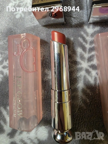 Dior Addict Lip Glow Хидратиращ балсам за устни , снимка 5 - Козметика за лице - 53237674
