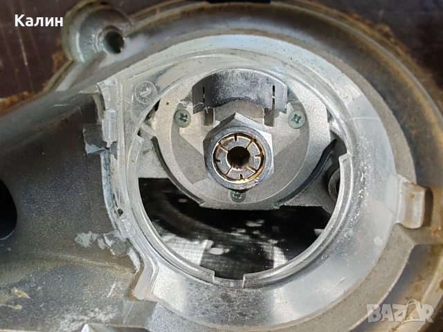  Оберфреза DeWALT DW622KT-QS, 1400W, снимка 9 - Други инструменти - 51320250