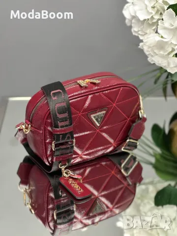 Guess дамски чанти различни цветове , снимка 5 - Чанти - 48267823