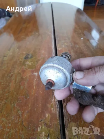 Старо динамо за велосипед Standard, снимка 4 - Други ценни предмети - 49575377