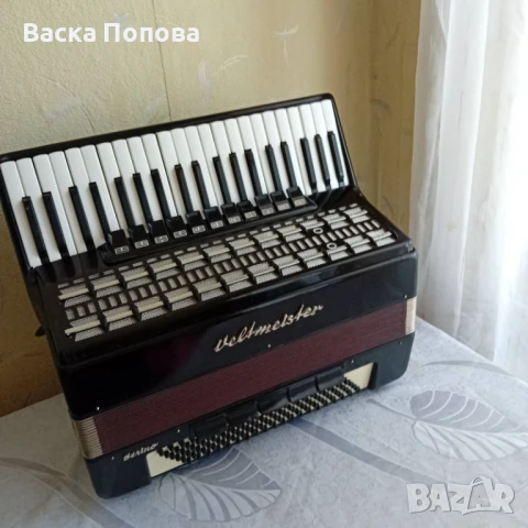 Акордеон Велтмайстер Серино..120 баса., снимка 1