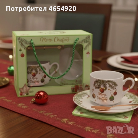 Коледен подаръчен комплект – Керамична чаша с лъжичка и чинийка в празнична кутия
