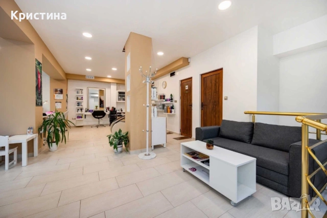 Работно място за фризьор и маникюрист