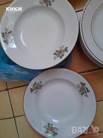 Сервиз за чай/кафе/хранене порцелан , снимка 3 - Сервизи - 40382550