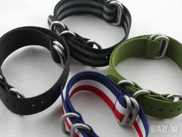 КАИШКА ZULU- ЧЕРВЕН / БЯЛ / СИН -22мм + ПОДАРЪК, снимка 11 - Каишки за часовници - 48146993