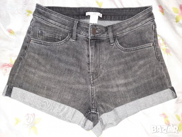Дамски къси дънки H&M, снимка 2 - Къси панталони и бермуди - 36670565