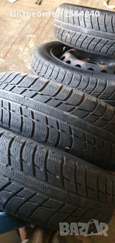 Зимни гуми 165/65/15, снимка 2 - Гуми и джанти - 52197692