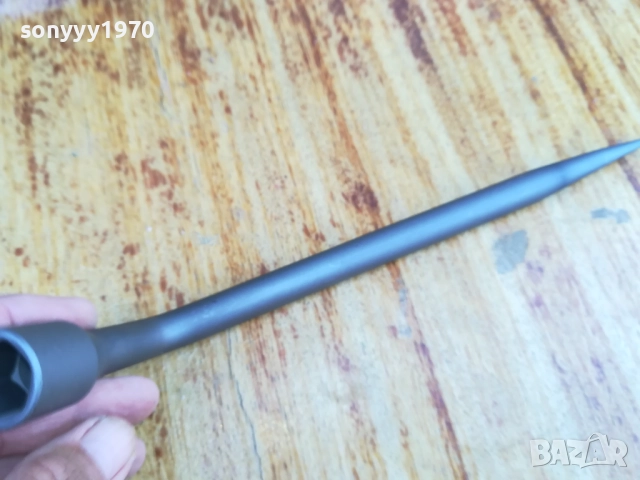 17мм-ключ за гуми-плътен/масивемн 3108251732, снимка 5 - Аксесоари и консумативи - 51553453