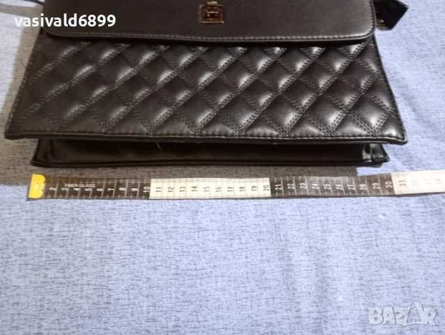 Черна дамска чанта , снимка 10 - Чанти - 52404726