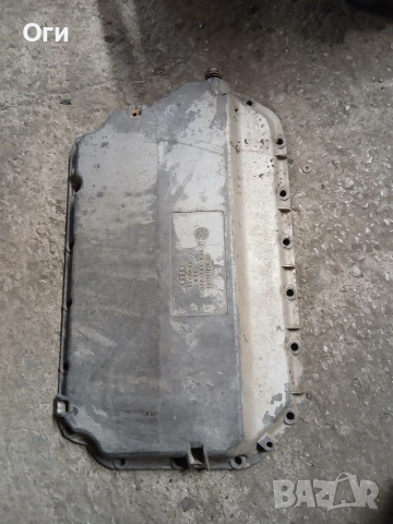 Оригинален картер за Ауди 2.4 , 2.6 и 2.8 бензин 078 103 604 T