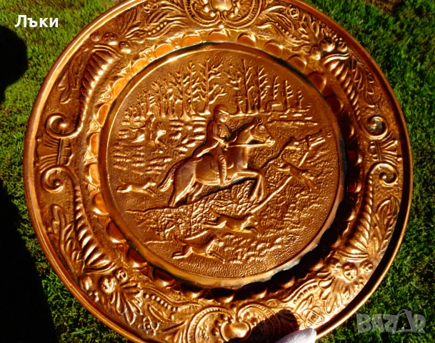 Медно пано,чиния с релефна ловна сцена Лов на лисици. , снимка 4 - Пана - 52159146
