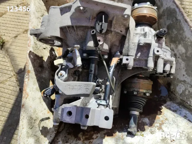 Скоростна кутия за Фолксваген Голф Битъл 2004 г. Модел FCH, снимка 3 - Части - 50195398