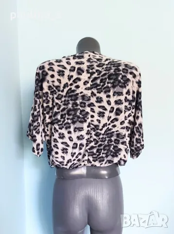 Три различни броя / Дамски топ тип бюстие "Only one", "Sisley" и Leopard print , снимка 17 - Корсети, бюстиета, топове - 37523641