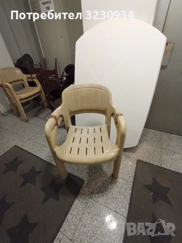 Градинска маса и 4бр.столове.Масата е висока 70см,плота е 100/80см., снимка 3 - Градински мебели, декорация  - 51443098