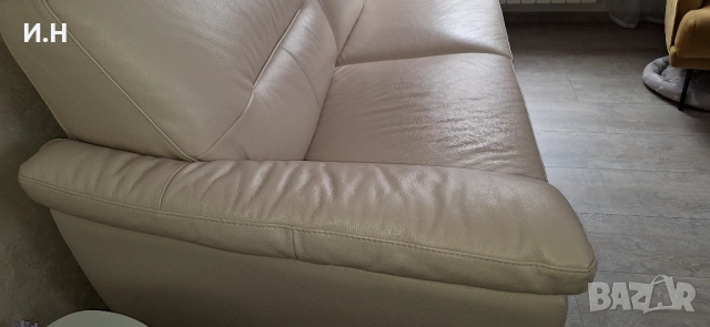 Заглавие: Луксозен италиански диван NATUZZI – Естествена дебела кожа (Като нов), снимка 6 - Дивани и мека мебел - 53898669