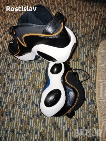 Nike AIR номер 44,5 дължина на стелките 28,5см, снимка 2 - Маратонки - 47426459