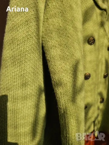 Ефектна жилетка с приятно зелен цвят, снимка 2 - Жилетки - 47988860