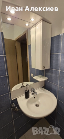 Горен шкаф за баня с огледало и осветление, снимка 3 - Шкафове - 52917545