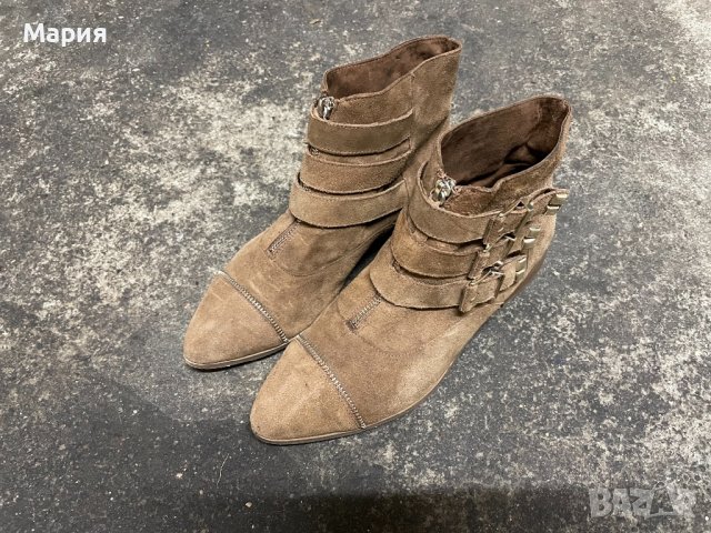 Боти от естествен велур Stradivarius