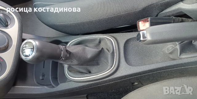 Опел Корса 1.7 дизел, снимка 11 - Автомобили и джипове - 51710156