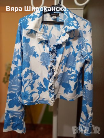 Риза с къдри на сини цветя. Размер М. 