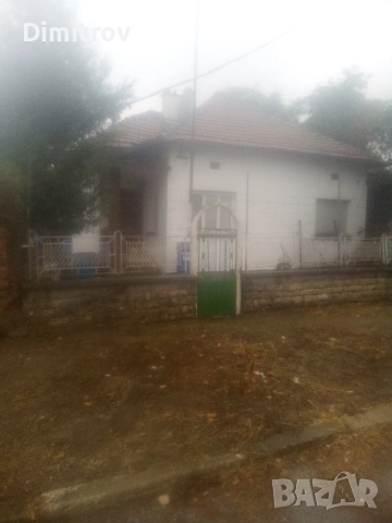 Удобно за работещи и пенсионери на близо и ЖП гар.в Телиш Плевгнско, снимка 2 - Къщи - 51707945