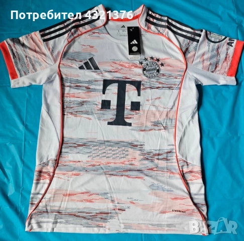 Футболна тениска на БАЙЕРН МЮНХЕН 2025/26