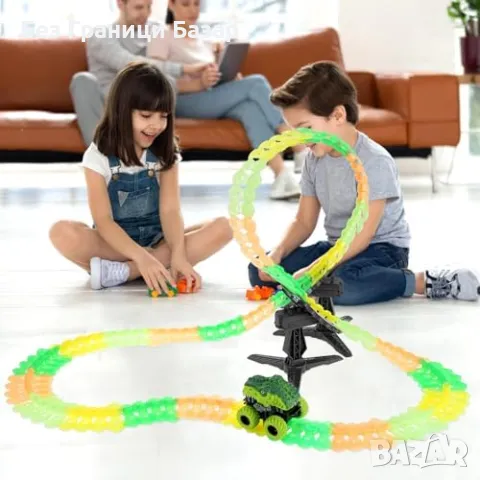 Нов Комплект динозавърски писта с LED автомобил – идеален подарък дете, снимка 7 - Образователни игри - 47981457