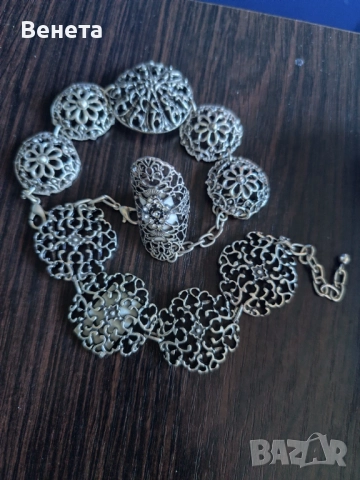 Елегантни комплекти за Новогодишните празници