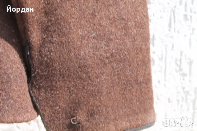 Вълнено елече с потури от народна носия, снимка 9 - Антикварни и старинни предмети - 50007354