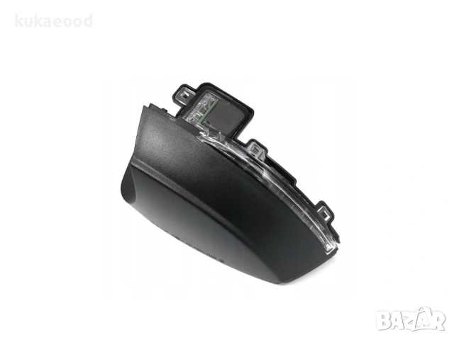 Мигач в огледало за VW Polo 6C 6R, снимка 2 - Части - 54201808