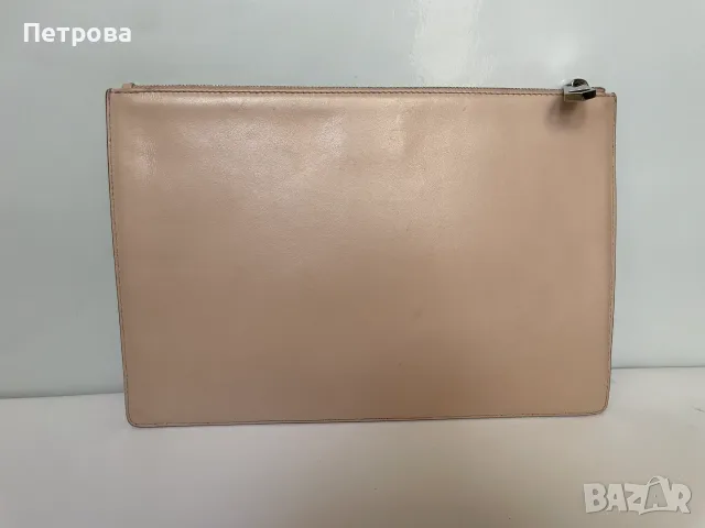 Кожен клъч Givenchy Оригинал, снимка 2 - Чанти - 56085618